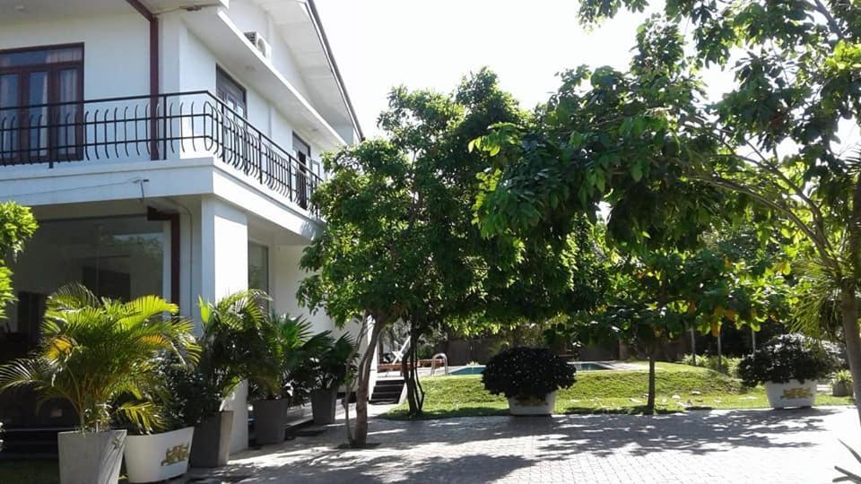 Sea Lagoon Beach Hotel Тринкомали Экстерьер фото